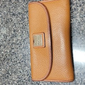 Dooney & Burke wallet